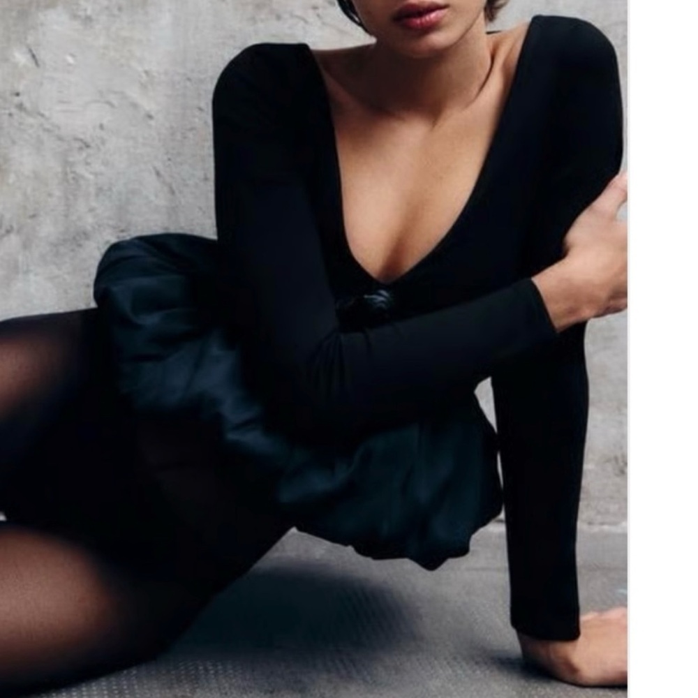 Zara Black Long Sleeve Top